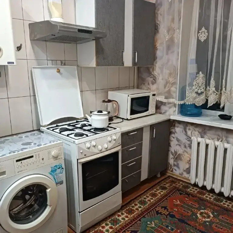 Аренда 1-комнатной квартиры

🌇Г. Донецк, буденновский район, ул. Буденного📌

✅ Расположение этажа: 1/3
✅ Общая площадь: 35м²
✅ Окна: заменены на металлопластик
👍 Мебель и техника для комфортной жизни
✅ Установлен накопительный бак

💰Цена: 30 000 руб. + коммунальные услуги

📲☎️+7(949)358-87-33 Владислав

Подписаться  |  📩дать объявление
📲Наш max - фотография - 6