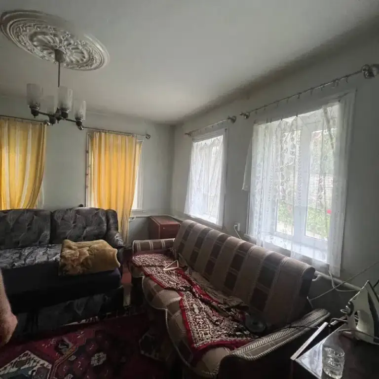 Продажа частного дома 🏠
🌇Донецк в калининском районе, ул. Учительская 5 минут на авто и вы на набережной. 📌
✅Общая площадь дома - 57 м2
❤️Площадь земли: 3 сотки
💦Вода по графику
⛽ Газовый котел
✅ Центральные коммуникации
✅ 3 Комнаты жилых + кухня
💰Цена: 4 300 000 рублей (торг)
📲☎️ +7 (949) 513 13 00
Подписаться | 📩дать объявление
📲Наш max - фотография - 4