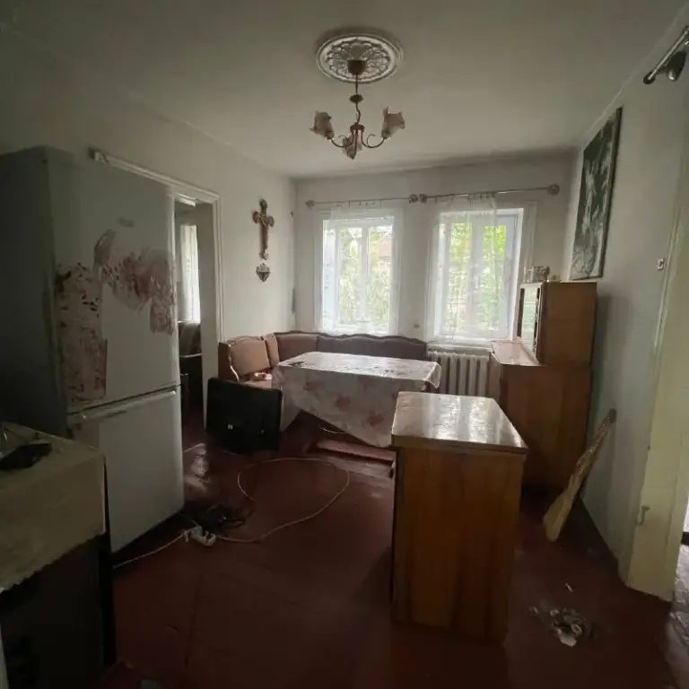 Продажа частного дома 🏠
🌇Донецк в калининском районе, ул. Учительская 5 минут на авто и вы на набережной. 📌
✅Общая площадь дома - 57 м2
❤️Площадь земли: 3 сотки
💦Вода по графику
⛽ Газовый котел
✅ Центральные коммуникации
✅ 3 Комнаты жилых + кухня
💰Цена: 4 300 000 рублей (торг)
📲☎️ +7 (949) 513 13 00
Подписаться | 📩дать объявление
📲Наш max - фотография - 8