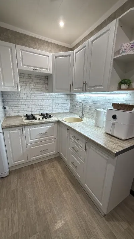 🏡Продаётся 1-х комнатная квартира в червоногвардейском р-не
📍Г. Макеевка днр

•Этажность–8/9 жилого дома

•Квартира не угловая
•В квартире выполнен ремонт
•Окна пластиковые, балкон не застеклённый

•Квартира продаётся частично с мебелью и бытовой техникой
•Вода по графику

•Рядом школа, детский садик, рынок, мфц, парк, больница, автостанция
•Документы готовы
🔥Собственник

💴Цена: 3🍋300.000 рублей
☎️+7(949) 327-60-94

📨Подписаться - фотография - 5