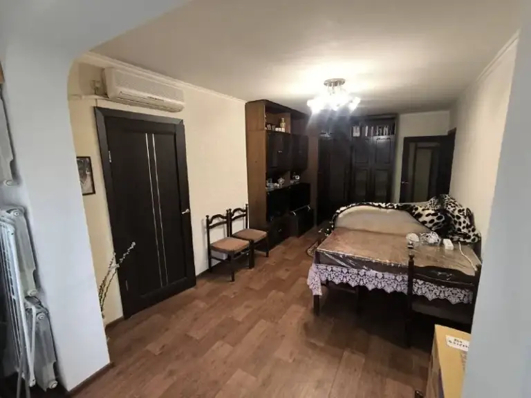 Продажа 2х комнатной квартиры в калининском районе, улица цусимская 69

Стройте свое пространство с агентством недвижимости город.
Вы мечтаете - мы реализовываем💫

🏗Район: калининский
🏘Комнат - 2
🏢Этаж - 2/5
🚪Общая площадь - 47 м2

Продается двухкомнатная квартира в калининском районе, парк строитель, улица цусимская 69.

📌Квартира теплая
📌Коммуникации поменяны
📌Остается полностью вся мебель и техника необходимая для комфортного проживания
📌Дополнительных вложений не требует
📌Окна выходят в тихий и зеленый двор

Прописанных нет
Документы полностью готовы к сделке

💵Цена: 4 200 000 рублей

☎️Телефон: +7 (949) 513 85 58

☎️Телефон: +7 (949) 471 18 14 - фотография - 1