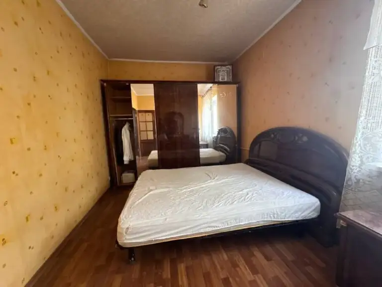 Продажа уютного, просторного дома 75 кв. М. ,с беседкой!
🌇Донецк, шахта № 11📌
✅Большой участок
📍 Рядом: школа, 14 больница, 21 рынок, площадь победы - 5 минут на авто
✅Состояние - жилое
✅Участок 14 соток
⛽Газовый котел, все коммуникации проведены
✅Просторный сан узел, в кафеле, с большой ванной - фотография - 6