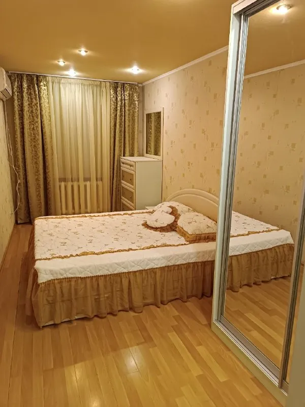 ‼❗‼Сдается ‼❗‼
🏡3-Х комн. Кв. , пр-т ильича, ориентир остановка "мясокомбинат"
📍Г. Донецк днр
Калининский район
‼Оплата услуг по факту заселения, без каких либо предоплат и поездок в офис‼
🔥В квартире выполнен ремонт. ..
•Вода круглосуточно.
•Установлена система бесперебойной подачи воды с накопительным резервуаром.
•Имеется вся необходимая мебель и бытовая техника: стиральная машина автомат, холодильник, телевизор, микроволновая печь, два кондиционера. .. Роутер
•Предпочтения: пара, семья с ребёнком, без домашних животных.
Стоимость: 40.000 рублей + ком. Услуги.
☎☎☎+7949-419-63-79
📨Подписаться - фотография - 1
