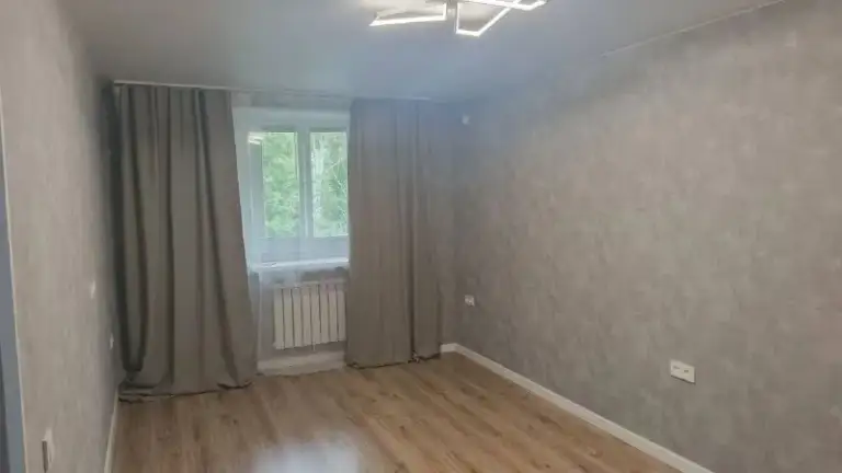 Продажа однокомнатной квартиры

🌇Донецк на текстильщике,
Ул. Петровского 📌

✅Общая площадь: 33м2
✅Этаж: 4/4
✅Хороший ремонт
💦Вода по графику
📍В шаговой доступности: больница, школы, дет. Сады, кафе, множество магазинов, остановки общественного транспорта.
📂Документы рф готовы к сделке!
💰Цена 3.300.000 ₽

📲☎️+7949-575-36-52- Валерия
📲☎️+7949-645-56-86 - Антон (ан «статус»)

Подписаться  |  📩дать объявление
📲Наш max - фотография - 3