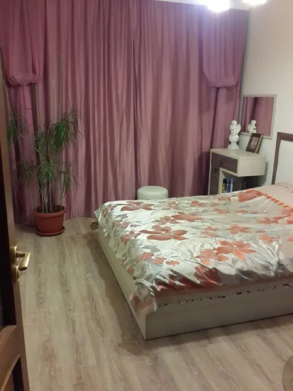 Сдаются в аренду квартиры❗️
✅ 2 К. Кв. Ворошиловский р-н, университетская, мебель, техника, накопитель, 30 т. Р. /месяц
✅ 2 К. Ворошиловский р-н, пл. Ленина, мебель и техника, накопитель, 45 т р. /месяц
✅ 3 К. Кв. Калининский р-н, мединститут, мебель, техника, накопитель, 50 т р. /месяц
Фото по запросу
📲☎️+79493837193 (Макс, телеграмм) виктория, риелтор
Подписаться | 📩дать объявление
📲Наш max - фотография - 2