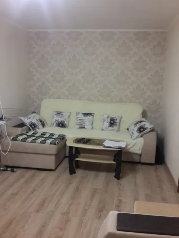 Сдаются в аренду квартиры❗️
✅ 2 К. Кв. Ворошиловский р-н, университетская, мебель, техника, накопитель, 30 т. Р. /месяц
✅ 2 К. Ворошиловский р-н, пл. Ленина, мебель и техника, накопитель, 45 т р. /месяц
✅ 3 К. Кв. Калининский р-н, мединститут, мебель, техника, накопитель, 50 т р. /месяц
Фото по запросу
📲☎️+79493837193 (Макс, телеграмм) виктория, риелтор
Подписаться | 📩дать объявление
📲Наш max - фотография - 3
