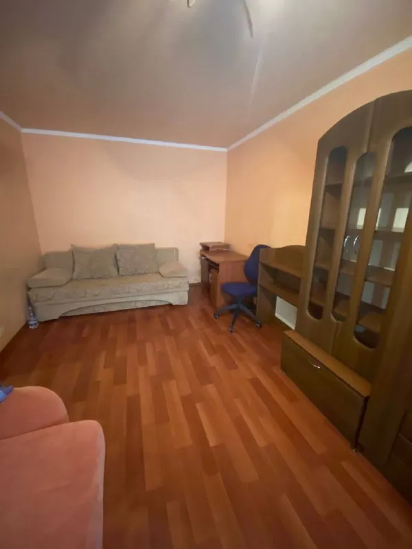 Аренда однокомнатной квартиры
🌇Донецк, пролетарский район,
На щетинина 📌
✅Рядом ас "щетинина"
💦 Вода холодная и горячая идёт согласно графика города
❗️ В квартире выполнен косметический ремонт
✅ Просторная комната
✅ Совмещенный санузел
✅ Просторная кухня 9м2
👍Есть абсолютно. .. Ge:url('//telegram. Org/img/emoji/40/f09f92b0.png')">💰цена: 30 000 ₽ торг есть
📲☎️+7 (949) 630 77 76
Подписаться | 📩дать объявление
📲Наш max - фотография - 4