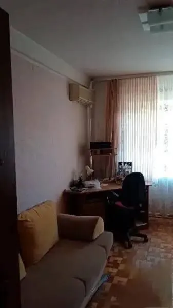 Продажа двухкомнатная квартира

🌇Донецк, ворошиловский район, ул. Розы люксембург📌

✅Площадь 45кв. М.
✅Этажность 4/5ти.
👍Светлая квартира в кирпичном доме. Раздельные комнаты, кухня 7,5 кв. М.
📍Рядом студенческий парк, 5-7 минут до бульвара пушкина и парк щербакова. Вузы, школы, магазины, транспортные остановки- все рядом и в пешей доступности.

💰Стоимость 4 500 000 ₽

📲☎️+79495406579 Ольга

Подписаться  |  📩дать объявление
📲Наш max - фотография - 3