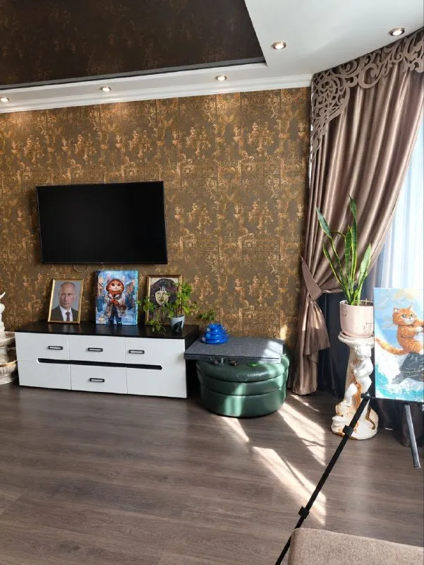 Продам 1 комнатную квартиру
Продажа от собственника❗️
🌇Донецк, куйбышевский район, ул. Бестужева, жк "европа" 📌
✅8-Й этаж 16-ти этажного дома.
✅Комнат в квартире - 1 комната + кухня 16,2 кв. М
✅ Общая площадь - 54.8 кв. М.
✅ Крупногабаритная квартира.
👍 Выполнен ремонт из качественных и дорогостоящих материалов.
❗️
Цена снижена, срочная продажа
📲☎️+7(949) 527-32-74 - Лия (собственник)
Подписаться | 📩дать объявление
📲Наш max - фотография - 4