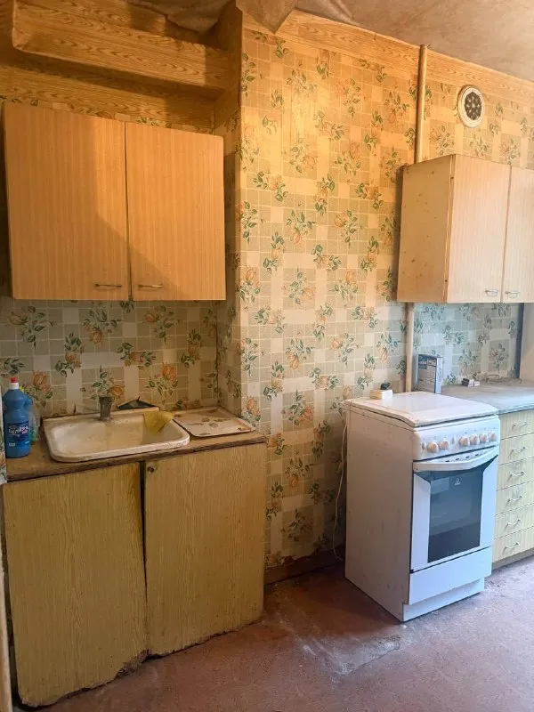 Продам 2 ком квартиру
Киевский район
Ул политбойцов 3

Исполком, хорошее месторасположение
Во дворе детский садик, рядом школы

5/9 Этаж
Общая площадь 46м2

2 Раздельные комнаты
Балкон застеклен
Санузел раздельный
Состояние самое простое
Бабушкин вариант
Требует ремонта
Документы готовы

3 400 000₽

+79494113097 Алина
@As_01vva telegram - фотография - 4