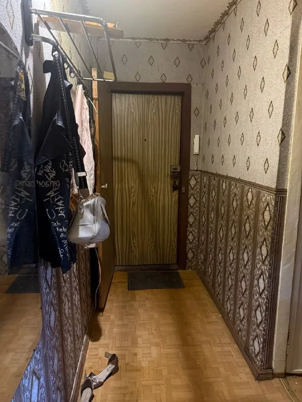 Продам 2 ком квартиру на доке
Куйбышевский район

Ул куйбышева 147
Хорошее месторасположение, рядом остановка док

2/5 Этаж
Общая площадь 48м2

2 Ком квартира
Раздельные комнаты
Санузел раздельный
Балкон застеклен, окна пластиковые, на кухне деревянные

Состояние бабушкин вариант
Фотографии реальные
0 Прописанных
Документы готовы

3 100 000₽ С торгом

+79494113097 Алина
@As_01vva telegram - фотография - 9