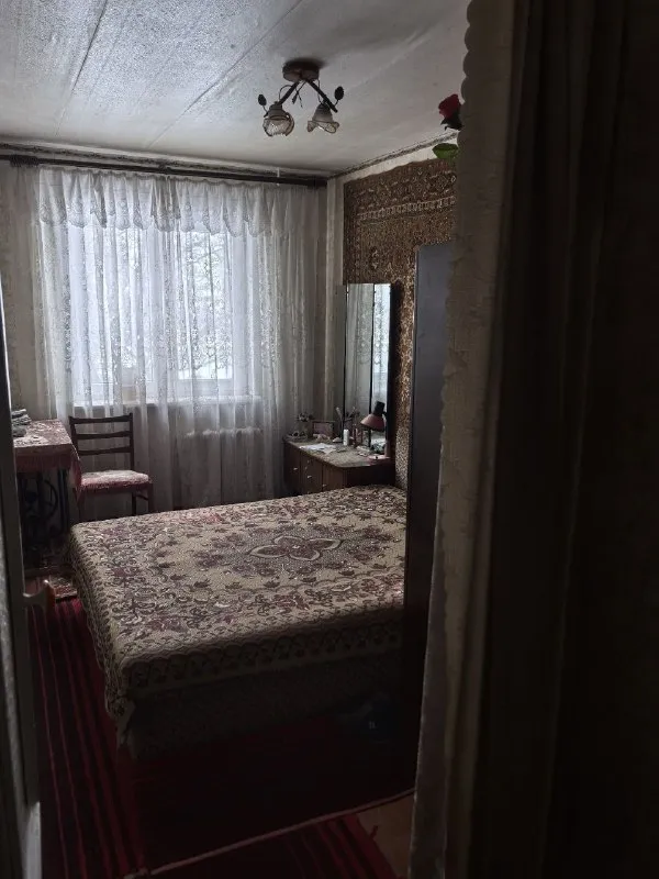 🏡Продам 2-х комнатную квартиру
📍Г. Макеевка днр
Кировский р-н
Квартал химик, бутовский поворот

•Квартира находится на втором этаже

•Жилое состояние
•Рядом детская площадка, магазины, остановка общественного транспорта, школа, детский садик
🔥Собственник

💴Цена: 4🍋000.000 рублей
☎️+7(949) 814-10-31

Недвижимость днр - фотография - 3