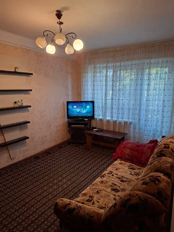 🏡Сдам 2-х ком. Кв ленинский район, ул. Пухова, боссе. 3/5. Мебель, техника, интернет
24.000 + Коммунальные, залог. Семье без животных на длительный срок.
☎📞+79494707442 Или telegram / мах

Оплата услуг риелтора по факту заселения! Ехать в офис и вносить оплату до просмотра не надо❗

Аренда днр - фотография - 1