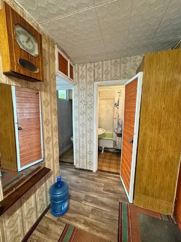 🏡Сдам 2-х комн. Кв. Калининский район, пр. Дзержинского, спорт макс. 6/9 эт. Вода холодная и горячая по графику (бойлер). Мебель, техника, интернет.
25.000 + Коммунальные. Залог разбивают. Можно с детьми, с животными.
☎📞+79494707442 Или telegram / мах

Оплата услуг риелтора по факту заселения! Ехать в офис и вносить оплату до просмотра не надо❗️ - фотография - 7