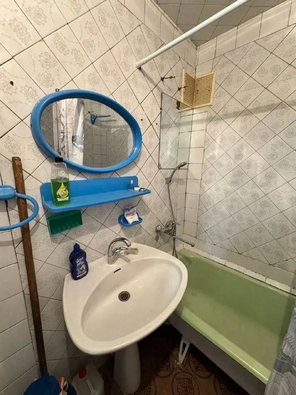 🏡Сдам 2-х комн. Кв. Калининский район, пр. Дзержинского, спорт макс. 6/9 эт. Вода холодная и горячая по графику (бойлер). Мебель, техника, интернет.
25.000 + Коммунальные. Залог разбивают. Можно с детьми, с животными.
☎📞+79494707442 Или telegram / мах

Оплата услуг риелтора по факту заселения! Ехать в офис и вносить оплату до просмотра не надо❗️ - фотография - 8