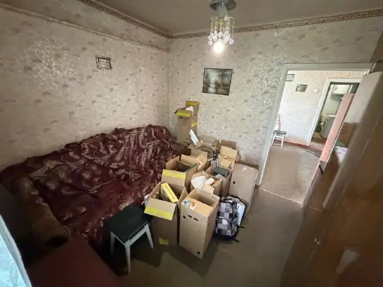 Продажа 2х комнатной квартиры в буденновском районе донецка!

Агентство недвижимости «статус» - твой выбор в мире недвижимости!🤝

📍Донецк, улица матёкина
Буденновский район

✅3/3 Этаж (последний)
✅Общая площадь: 40 м²
✅Отличный вариант для молодой семьи или сдачи в аренду!
✅Рядом парк — отличное место для прогулок и отдыха
✅Есть вода (доходит стабильно)
✅Удобное расположение в районе
✅Небольшой этаж, тихий двор

💸Цена: 2 000 000 рублей

☎️+7949-645-56-86 - Антон (ан «статус»)
📞+7949-540-59-34 - Кирилл (ан «статус»)

Принимаем звонки в любое время! - фотография - 5