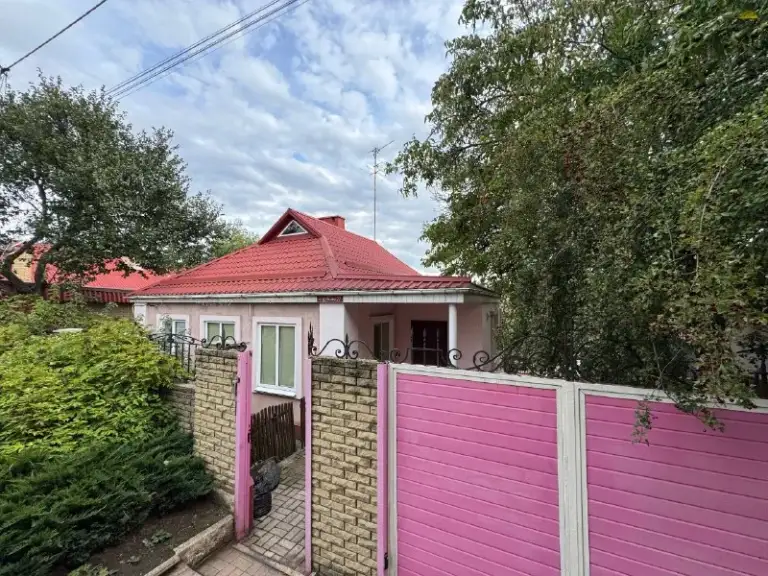Продажа дома калинкино! Ул. Щепкина

Агентство недвижимости «статус» - твой выбор в мире недвижимости🤝🏻

✅Участок 10 сот.
✅Дом 100м2
✅Вода круглосуточно
✅Гараж на 2 машины
✅Мангальная зона
✅Хороший ремонт
✅Все документы готовы

Стоимость 9.500.000 руб.

Торг уместен💰

Звоните в любое время ❗️
📞+79495405934 - Кирилл
📞+79496455686 - Антон - фотография - 4