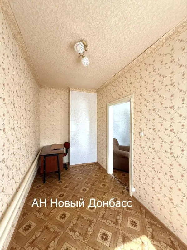 Продается уютный дом

🌇В киевском районе
(Путиловка), г. Донецк. 📌

⛽Отопление газовое (не зависит от электричества).
✅Дом: 65,3 кв. М (4 комнаты).
✅Участок: 4,5 сотки
✅Состояние: дом сухой, теплый, с высоким фундаментом. Выполнена стяжка, установлены качественные пластиковые окна и надежная металлическая входная дверь. Крыша капитально перекрыта.
✅Коммуникации: газ, вода, электричество заведены в дом. 💰цена: 3 000 000 руб. И торг

📲☎️+7 (949) 327-98-90
Ан «новый донбасс», наталья владимировна

Подписаться  |  📩дать объявление
📲Наш max - фотография - 2
