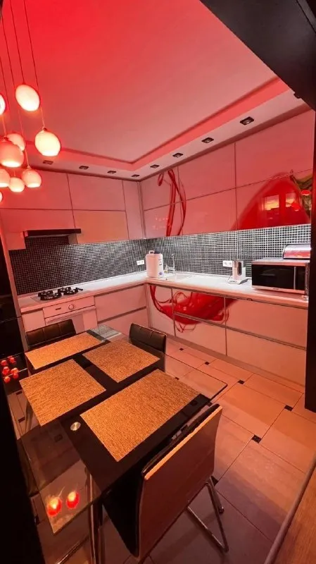 Продажа 3х комнатной квартиры
🌇Донецк в калининском районе, улица марии ульяновой, 65.📌
🏢Этаж - 9/9
✅Общая площадь - 65,8 м2
👍Квартира после качественного ремонта.
✅Установлен накопительный бак
✅Вся мебель и техника остаётся в квартире❗️
📑Перепланировка узаконена - фотография - 7