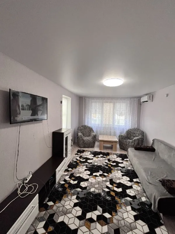 🏡Аренда 2-х комн квартиры новострой в центре мариуполя
📍Г. Мариуполь днр
•Сдам крупногабаритную квартиру со всеми удобствами для проживания сроком более 3-х месяцев.
•Интернет, тв, кондиционер (работаюший на обогрев), бойлер, генератор на случаи отсутствия света.
•Раздельные комнаты, новая мебель, техника, лоджия застеклена.
•Паркоместо.
Цена: 45.000₽+комуслуги.
☎️☎️☎️ +79494194208
+79490782007 (Миранда) ан
Аренда мариуполь днр - фотография - 2