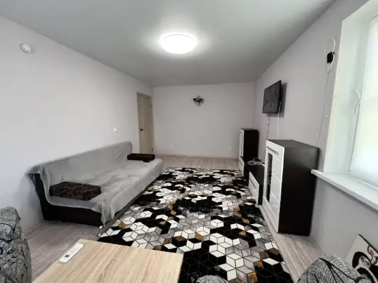 🏡Аренда 2-х комн квартиры новострой в центре мариуполя
📍Г. Мариуполь днр
•Сдам крупногабаритную квартиру со всеми удобствами для проживания сроком более 3-х месяцев.
•Интернет, тв, кондиционер (работаюший на обогрев), бойлер, генератор на случаи отсутствия света.
•Раздельные комнаты, новая мебель, техника, лоджия застеклена.
•Паркоместо.
Цена: 45.000₽+комуслуги.
☎️☎️☎️ +79494194208
+79490782007 (Миранда) ан
Аренда мариуполь днр - фотография - 3