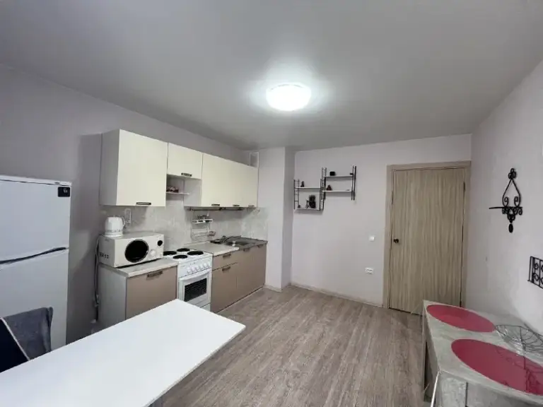 🏡Аренда 2-х комн квартиры новострой в центре мариуполя
📍Г. Мариуполь днр
•Сдам крупногабаритную квартиру со всеми удобствами для проживания сроком более 3-х месяцев.
•Интернет, тв, кондиционер (работаюший на обогрев), бойлер, генератор на случаи отсутствия света.
•Раздельные комнаты, новая мебель, техника, лоджия застеклена.
•Паркоместо.
Цена: 45.000₽+комуслуги.
☎️☎️☎️ +79494194208
+79490782007 (Миранда) ан
Аренда мариуполь днр - фотография - 8
