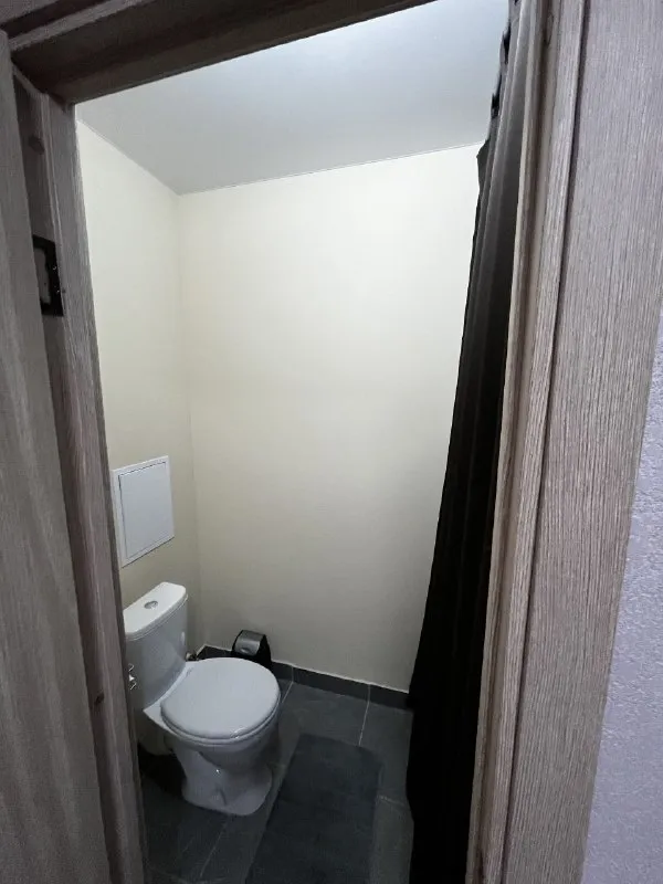 🏡Аренда 2-х комн квартиры новострой в центре мариуполя
📍Г. Мариуполь днр
•Сдам крупногабаритную квартиру со всеми удобствами для проживания сроком более 3-х месяцев.
•Интернет, тв, кондиционер (работаюший на обогрев), бойлер, генератор на случаи отсутствия света.
•Раздельные комнаты, новая мебель, техника, лоджия застеклена.
•Паркоместо.
Цена: 45.000₽+комуслуги.
☎️☎️☎️ +79494194208
+79490782007 (Миранда) ан
Аренда мариуполь днр - фотография - 9