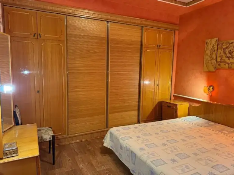 Продается дом 87.1 м. Кв.

🌇Донецк, кировский район рядом с кировским исполкомом📌

✅Земельный участок 12 соток в собственности.
⛽Газ, вода, канализация в доме.
✅Есть летняя кухня, бассейн, гараж.
✅Въезд оборудован автоматическими воротами.
📍Рядом школа, больница, поликлиника, детский сад, банк, почта, остановка общественного транспорта.

💰Стоимость: 6 500 000 рублей

📲☎️+79495107010

Подписаться  |  📩дать объявление
📲Наш max - фотография - 4