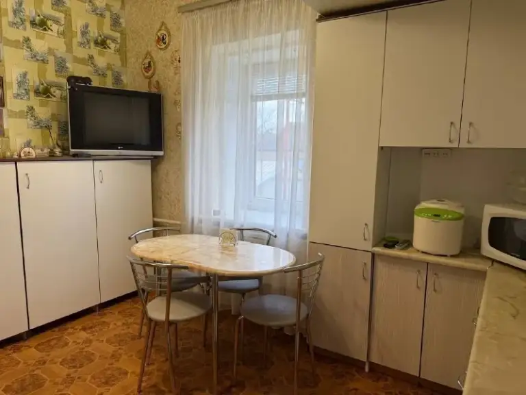 Продается дом 87.1 м. Кв.

🌇Донецк, кировский район рядом с кировским исполкомом📌

✅Земельный участок 12 соток в собственности.
⛽Газ, вода, канализация в доме.
✅Есть летняя кухня, бассейн, гараж.
✅Въезд оборудован автоматическими воротами.
📍Рядом школа, больница, поликлиника, детский сад, банк, почта, остановка общественного транспорта.

💰Стоимость: 6 500 000 рублей

📲☎️+79495107010

Подписаться  |  📩дать объявление
📲Наш max - фотография - 8