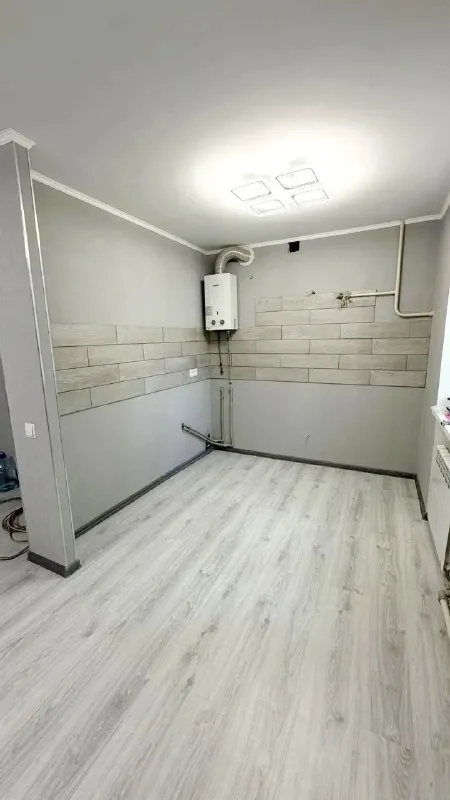 Продам однокомнатную квартиру

🌇Донецк, калининский район, пр. Ильича, 96 а. 📌

✅Состояние: свежий ремонт, «заезжай и живи»!
✅Параметры: 30 м², 1 этаж из 5 (кирпичный дом).

👍Плюсы: отличное место! Всё рядом: школы, садики, транспорт. Идеально как для жизни, так и под сдачу в аренду.

📃Документы в порядке.
💰Цена: 3.100.000 млн ₽, торг есть

Запись на просмотр:
📲☎️+79493715120.

Подписаться  |  📩дать объявление
📲Наш max - фотография - 2