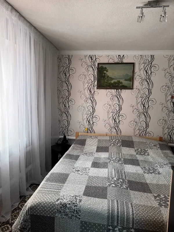 Продажа частного дома 54,8 м²
🌇Донецк, кировский район, ориентир: жд станция рудченкова. 📌
✅Отдельно стоящее здание
✅Материал стен: шлакоблок.
💦Водоснабжение: центральное + насос, вода всегда.
📍Инфраструктура: магазин, школа — в шаговой доступности.
💰Цена: 3 800 000 ₽.
📲☎️+79495107010
📲☎️+79498006050
Подписаться | 📩дать объявление
📲Наш max - фотография - 5