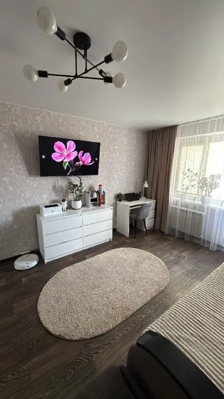 Продажа 1-комнатной квартиры

🌇Центр червоногвардейского района на улице малиновского, город макеевка📌

✅Этаж- 8/9
✅Общая площадь - 33,6 м2
👍В квартире выполнен ремонт
✅Квартира  не угловая, теплая, окна выходят на солнечную сторону.
✅Балкон не застеклён.
💦Вода подается по графику хорошим напором. - фотография - 3