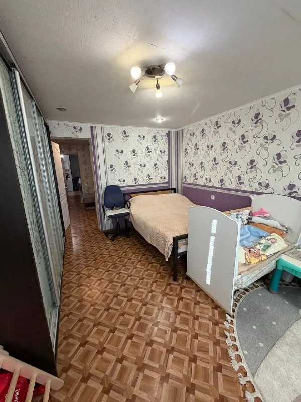 Продам дом, площадью 55 кв. М

🌇Донецк, буденновский район, парк энергетиков! 📌

✅Общая площадь 55 кв. М, жилая 28,2, кухня 8,1.
🌎Земля приватизирована!!! 4,5 соток!
✅Хороший уютный дом, состояние жилое.
🎁Останется вся мебель и техника, кроме холодильника и телевизора.
✅Санузел совмещен, в плитке.
💦Вода по графику, идет 2 дня из 3х. Есть подвал в доме, там накопительный бак 500л.
💰Цена 4 800 000 ₽ + реальному
Покупателю торг!

📲☎️+79494006137 Анна (звонить и писать в телеграмме или в максе)
📲☎️+79493282386 Ольга

Подписаться  |  📩дать объявление
📲Наш max - фотография - 3