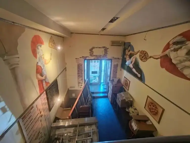 🏡Продаётся коммерческое помещение с цокольным этажом
📍Г. Донецк днр
Ворошиловский р-н
Бульвар пушкина

•Общая площадь–165 м2
•Площадь первого этажа 50 м2
•Цокольный этаж–115 м2

•Помещение адаптировано под кафе, ранее была картинная галерея
•Вход с центральной улицы и со двора
🔥Собственник

💴Цена: 20🍋000.000 рублей
☎️+7(959) 137-87-88 Геннадий

Недвижимость днр - фотография - 3