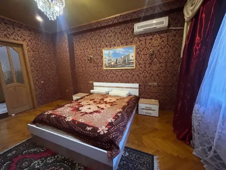 Komfort + аренда 3 ком. Квартиры грин плаза- ворошиловский район-челюскинцев 53а трк грин плаза.
Стройте свое пространство с агентством недвижимости город.
Вы мечтаете - мы реализовываем 💫
Квартира тёплая - вода 💦 с хорошим напором.
🔑Площадь ленина / набережная в шаговой доступности🔑
Отлично развита инфраструктура: 📍
• Магазины
• Садик
• Школа
• Больница
• Кафе и рестораны
• Торговые центры 🏬
Фото соответствует действительности.
🔑 Показ в любое время, ключи в агентстве.
💵Цена: 63.000 руб. (торг)
☎️Телефон: +7 (949) 630 77 76 - фотография - 10
