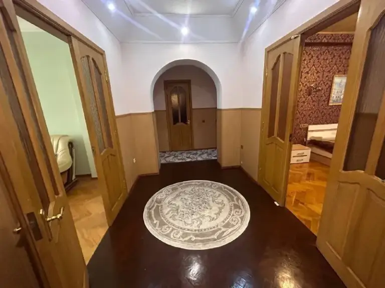 Komfort + аренда 3 ком. Квартиры грин плаза- ворошиловский район-челюскинцев 53а трк грин плаза.
Стройте свое пространство с агентством недвижимости город.
Вы мечтаете - мы реализовываем 💫
Квартира тёплая - вода 💦 с хорошим напором.
🔑Площадь ленина / набережная в шаговой доступности🔑
Отлично развита инфраструктура: 📍
• Магазины
• Садик
• Школа
• Больница
• Кафе и рестораны
• Торговые центры 🏬
Фото соответствует действительности.
🔑 Показ в любое время, ключи в агентстве.
💵Цена: 63.000 руб. (торг)
☎️Телефон: +7 (949) 630 77 76 - фотография - 4