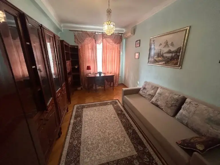 Komfort + аренда 3 ком. Квартиры грин плаза- ворошиловский район-челюскинцев 53а трк грин плаза.
Стройте свое пространство с агентством недвижимости город.
Вы мечтаете - мы реализовываем 💫
Квартира тёплая - вода 💦 с хорошим напором.
🔑Площадь ленина / набережная в шаговой доступности🔑
Отлично развита инфраструктура: 📍
• Магазины
• Садик
• Школа
• Больница
• Кафе и рестораны
• Торговые центры 🏬
Фото соответствует действительности.
🔑 Показ в любое время, ключи в агентстве.
💵Цена: 63.000 руб. (торг)
☎️Телефон: +7 (949) 630 77 76 - фотография - 7