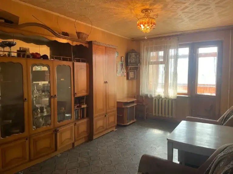 🏡Продажа 3-х комнатной квартиры
📍Г. Донецк днр
Киевский р-н

•Этажность–4/9 жилого дома

•Квартира не угловая
•Санузел раздельный,
Есть балкон и лоджия
•Вода по графику
•Рядом супермаркет и остановка общественного транспорта
🔥Собственник

💴Цена: 5🍋000.000 рублей
☎️+7(949) 720-37-84 Игорь

📨Подписаться - фотография - 2