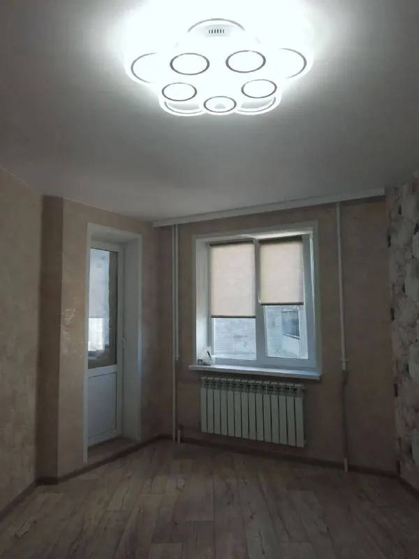 Продажа 1 комнатная квартира

🌇Донецк, микрорайон мирный (скляренко) 📌

👍Квартира с новым ремонтом 2026 года
✅Этаж 11/14
✅В квартире никто не проживал, делалась для себя.
✅Все новое, ремонт делался с нуля (проводка, стеклопакеты, двери, кафель, сантехника, полы, потолки, стены, радиаторы и коммуникации).
✅Дом теплый, квартира не угловая.
Рядом магазины, рынок, школа, транспортная развязка.

📃Документы рф готовы,
Быстрая сделка.
💰Цена 3.500 000 ₽

📲☎️+7 949 575 08 46 - Андрей
Ан «новый донбасс»

Подписаться  |  📩дать объявление
📲Наш max - фотография - 2