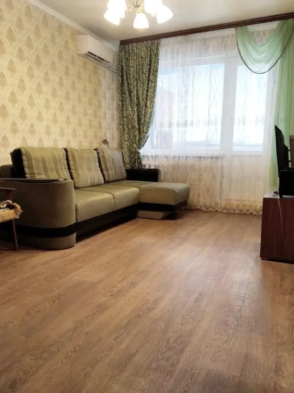 Продам 2-х комнатную квартиру

🌇Донецк, кировский район на текстильщике (н. Островского 32). 📌

👍Можно заехать и жить.
✅Общая площадь : 48 м2,
✅Этажность: 8/9.
✅В квартире все есть для комфортного проживания, состояние хорошее. Делался раннее ремонт, межкомнатные двери, пластиковые окна, линолеум, кафель в ванной.
✅В большинстве (мебель, техника), все остаётся новым покупателям.

💰Стоимость: 4.400.000 рублей
📃Документы готовы к продаже!

Звоните — показ в удобное для вас время! С уважением, андрей
📲☎️+ 7 949 575 08 46
Ан "новый донбасс"

Подписаться  |  📩дать объявление
📲Наш max - фотография - 2
