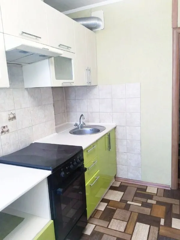 Продам 2-х комнатную квартиру

🌇Донецк, кировский район на текстильщике (н. Островского 32). 📌

👍Можно заехать и жить.
✅Общая площадь : 48 м2,
✅Этажность: 8/9.
✅В квартире все есть для комфортного проживания, состояние хорошее. Делался раннее ремонт, межкомнатные двери, пластиковые окна, линолеум, кафель в ванной.
✅В большинстве (мебель, техника), все остаётся новым покупателям.

💰Стоимость: 4.400.000 рублей
📃Документы готовы к продаже!

Звоните — показ в удобное для вас время! С уважением, андрей
📲☎️+ 7 949 575 08 46
Ан "новый донбасс"

Подписаться  |  📩дать объявление
📲Наш max - фотография - 4