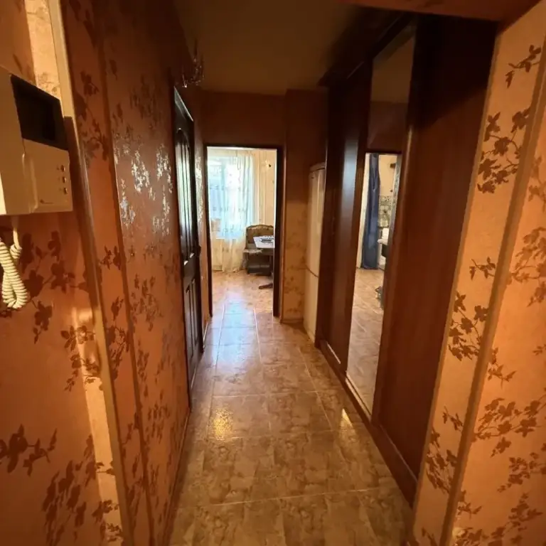 ‼❗Продается срочно ‼❗
🏡3-Х комн. Кв. , улица савченко, мк-н гладковка, киевский район
📍Г. Донецк днр
•Общая площадь: 70 кв. М. , жилая 42 кв. М. , кухня 9 кв. М.
•Отличная планировка, три раздельные комнаты, просторный холл, можно использовать в виде комнаты
•В квартире выполнен ремонт, установлены мпо, лоджия застеклена, новая входная и межкомнатные двери, проводка медная, осуществлена замена всех инженерных коммуникаций (водопровод, отопление, канализация), покрытие полов: кафель, линолеум
•Санузел отделан кафелем
Документы готовы
Долгов и прописанных нет
Стоимость: 5🍋100.000 руб. (небольшой торг)
☎☎☎+7949-419-63-79
Недвижимость донецк днр - фотография - 9
