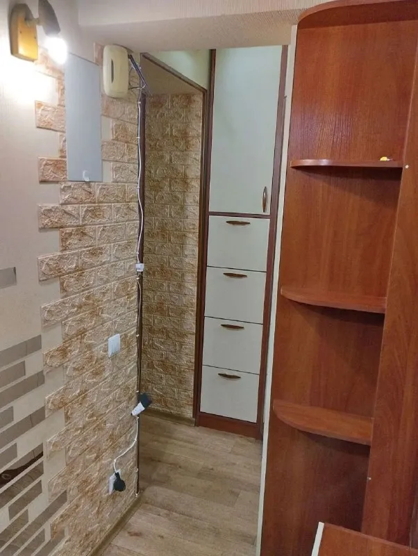 🏡Аренда 2-х комнатная квартира
📍Г. Донецк днр
Ильича 6, донецк
•Этажность 4/7 жилого дома
Окна на брусчатку
🔥Собственник
Цена: 45.000руб+коммуналка
📲+79495323022 - фотография - 10