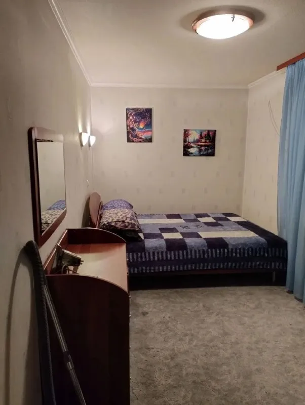🏡Аренда 2-х комнатная квартира
📍Г. Донецк днр
Ильича 6, донецк
•Этажность 4/7 жилого дома
Окна на брусчатку
🔥Собственник
Цена: 45.000руб+коммуналка
📲+79495323022 - фотография - 6