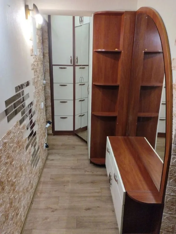 🏡Аренда 2-х комнатная квартира
📍Г. Донецк днр
Ильича 6, донецк
•Этажность 4/7 жилого дома
Окна на брусчатку
🔥Собственник
Цена: 45.000руб+коммуналка
📲+79495323022 - фотография - 9
