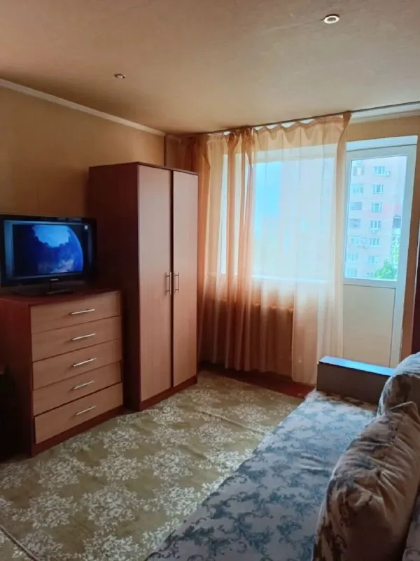 ‼❗‼ Сдается‼❗‼
🏡1-Х комн. Кв. , проспект мира, рядом крытый рынок, "набережная"
📍Г. Донецк днр
Ворошиловский район

‼Оплата услуг по факту заселения, без каких либо предоплат и поездок в офис‼

•Обычное жилое состояние
•Имеется вся необходимая мебель и бытовая техника: холодильник, телевизор, стиральная машина автомат. ..

Стоимость: 30.000 руб. + только счётчики (эл. Энергия и вода)
☎☎☎+7949-419-63-79

Аренда днр - фотография - 1