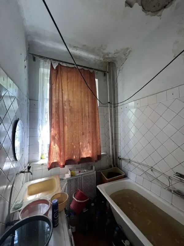 Продажа трехкомнатной квартиры в ворошиловском районе, проспект богдана хмельницкого, 77

Стройте свое пространство с агентством недвижимости город.
Вы мечтаете - мы реализовываем💫

🏣Город: донецк
🏗Район: ворошиловский
🏢Этаж - 1/2
🚪Общая площадь - 67 м2

Продается трехкомнатная квартира в центральной части города, проспект богдана хмельницкого, д.77.

✔️Квартира полностью под ремонт
✔️Высокий цоколь
✔️Частично пластиковые окна
✔️Высокие потолки
✔️Удобная планировка

Шикарная инфраструктура!!!

Супермаркеты, детские площадки, магазины, центральная улица артема, бульвар пушкина - все в шаговой доступности!!!

Документы рос. Реестр.

💵Цена: 3 800 000 рублей
☎️Телефон: +7 (949) 417 18 14
☎️Телефон: +7 (949) 513 13 00 - фотография - 8