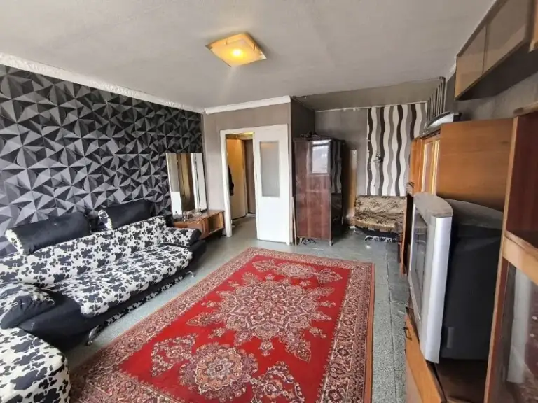 Продажа видовой однокомнатной квартиры в центре донецка -ворошиловский район

Стройте свое пространство с агентством недвижимости город.
Вы мечтаете - мы реализовываем💫

🏣Город: донецк
🏗Район: ворошиловский
🏢Этаж - 9/9
🏘Комнат - 2
🚪Общая площадь - 37 м2

Лучшая локация города 🌆
Набережная - площадь ленина
Площадь конституции 1

Транспортная развязка в любую точку города
Магазины, супермаркеты
Кафе, рестораны и т. Д

Документы готовы к быстрой сделке

📌Общая квадратура 37 кв м
📌9Й этаж из 9
📌Квартира теплая, не угловая
📌Вода по графику

💵Цена 3 300 000 рублей
☎️Телефон: +7 (949) 513 85 58 - фотография - 5