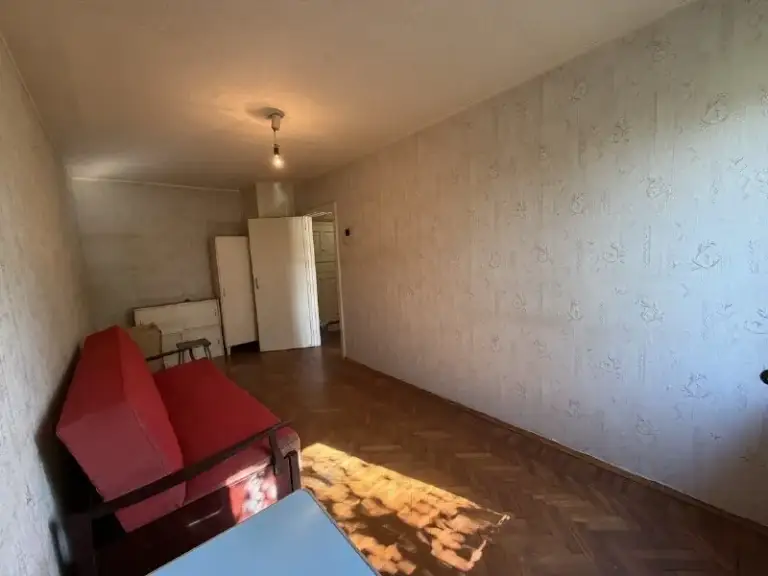 Продажа 2-комнатной в ленинском районе, улица кирова 24

Стройте свое пространство с агентством недвижимости город.
Вы мечтаете - мы реализовываем💫

🏗Район: ленинский
🏘Комнат - 2
🏢Этаж - 4/5
🚪Общая площадь - 46 м2

Продажа двухкомнатной квартиры в ленинском районе, улица кирова 24, ориентир - бульвар франко, парк славянской культуры.

📌Комнаты раздельные
📌Стояк канализации новый
📌Квартира под ремонт

Рядом:

📌Зеленый двор
📌Парк отдыха
📌Магазины
📌Школа

Прописанных нет!

🔴Документы готовы к сделке!

💵Цена: 3 700 000 рублей (торг)
☎️Телефон: + 7 (949) 513 85 58
☎️Телефон: + 7 (949) 513 13 00 - фотография - 3