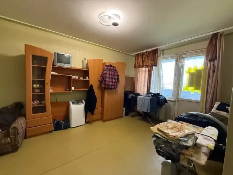 Продается 2-х комнатная квартира ворошиловском районе донецка!атлетик!

📍Г. Донецк, челюскинцев,140
Ворошиловский район

✅Общая площадь: 50 м².
✅Комнаты раздельные
✅Санузел совмещённый
✅Окна пластиковые
✅Развитая инфраструктура — всё рядом.
✅Удобная транспортная доступность.

💸 3 700 000 Руб.

☎️+79496455686
📞+79490774949 - фотография - 4